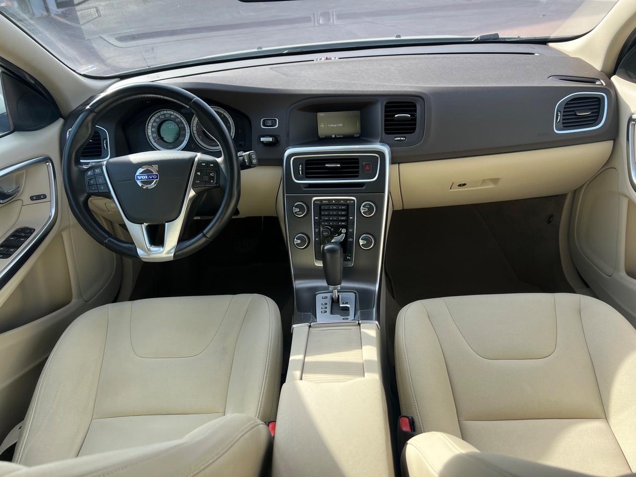 Volvo V60 D3 Geartronic Summum