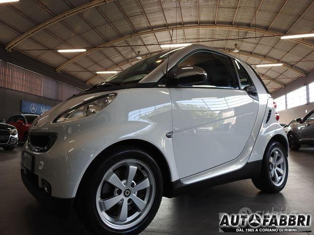 SMART - Fortwo - 1000 52 kW MHD coupé pulse-
