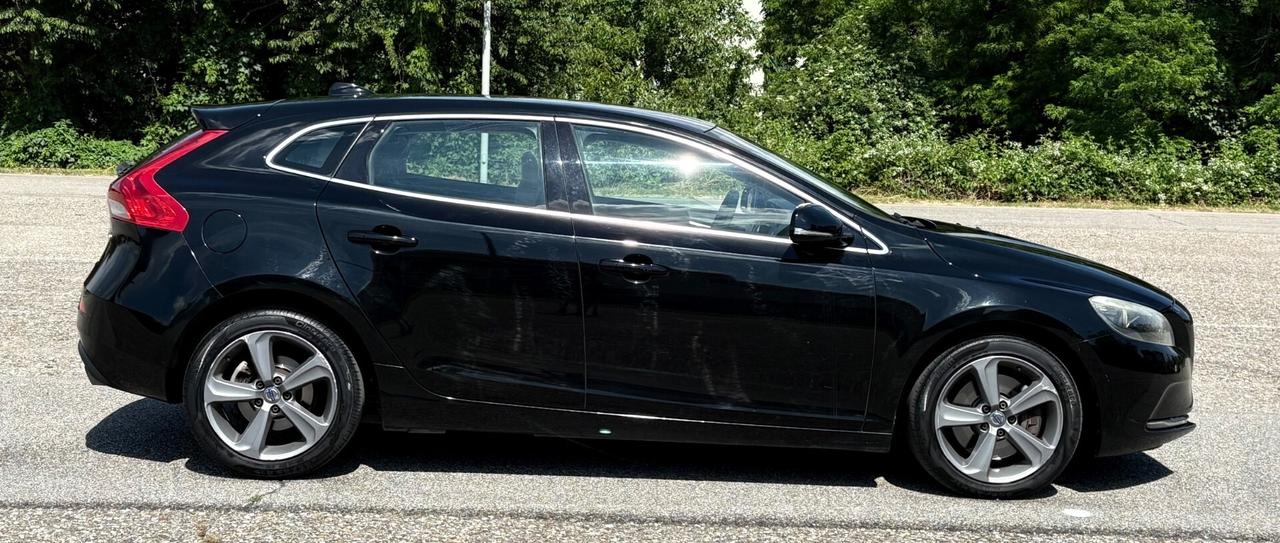 Volvo V40 2.0D3 150cv cambio automatico full