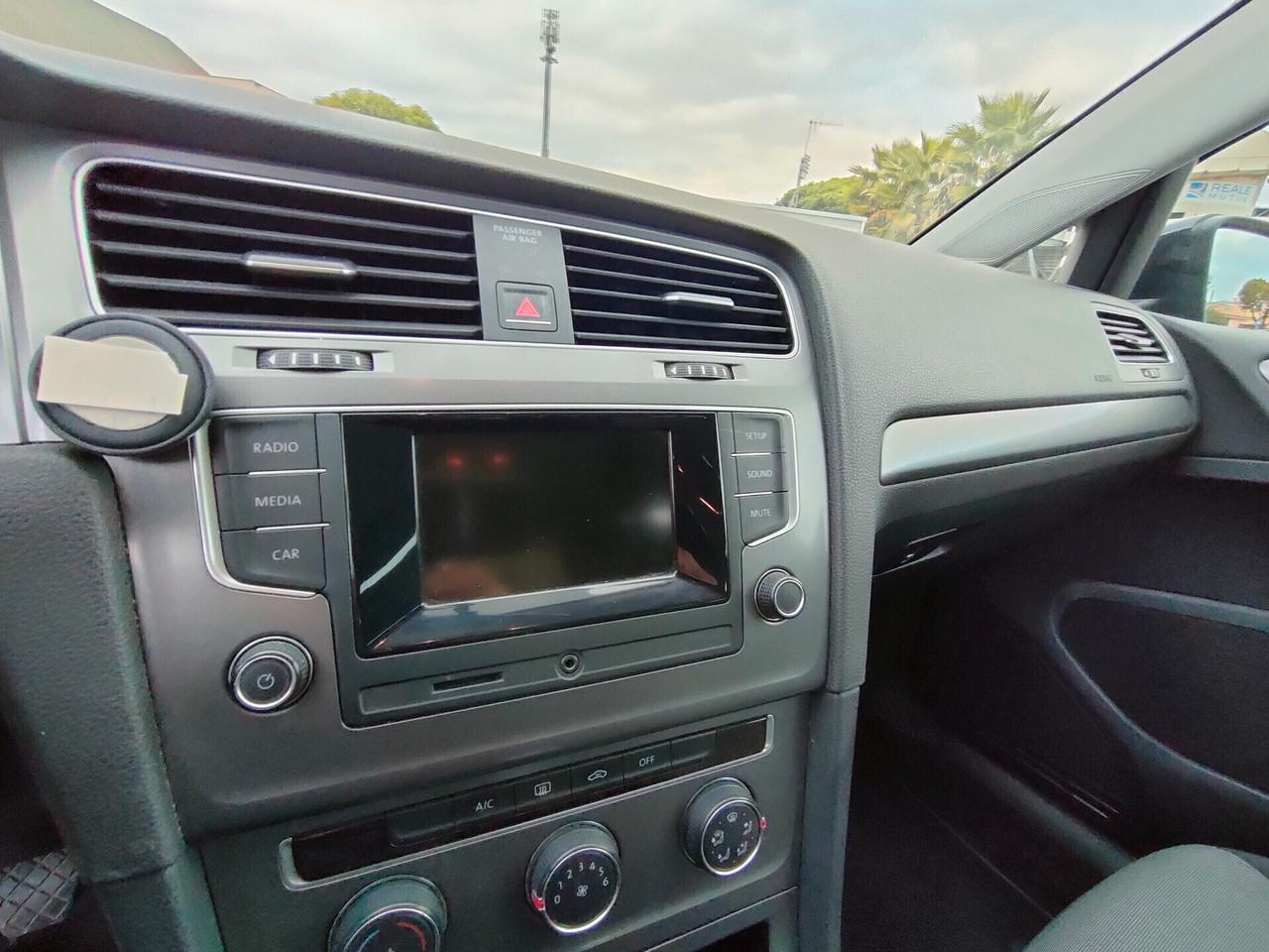 Volkswagen Golf 1.6 TDI PROMO