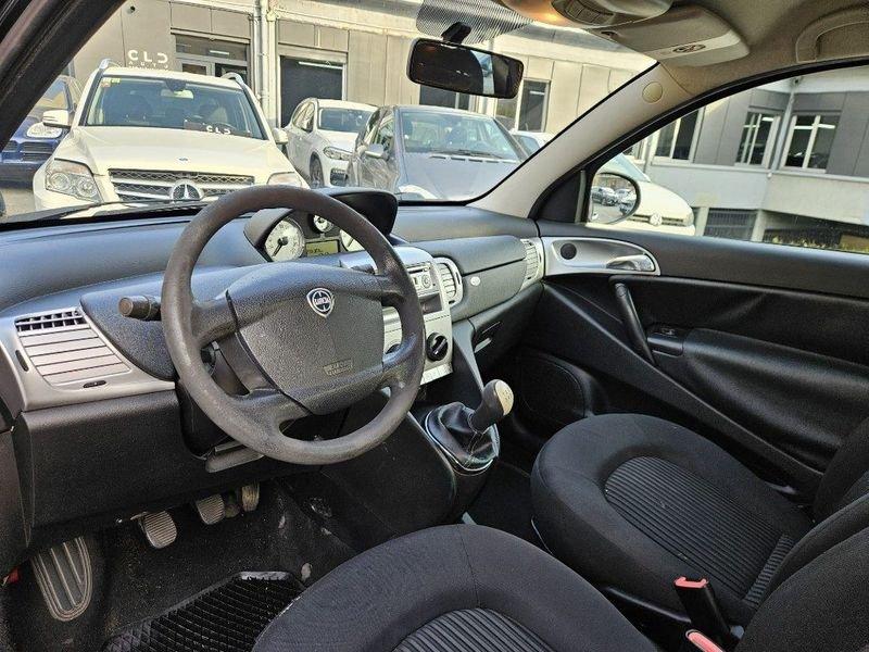 Lancia Ypsilon 1.3 MJT 75 CV