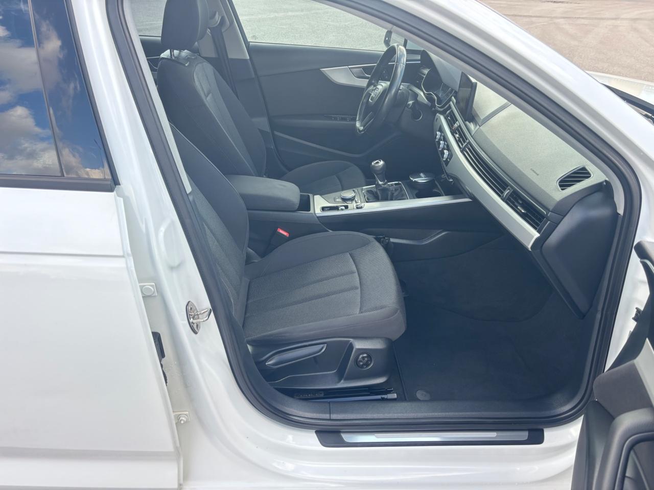 Audi A4 2.0 TDI 150 CV ultra Business