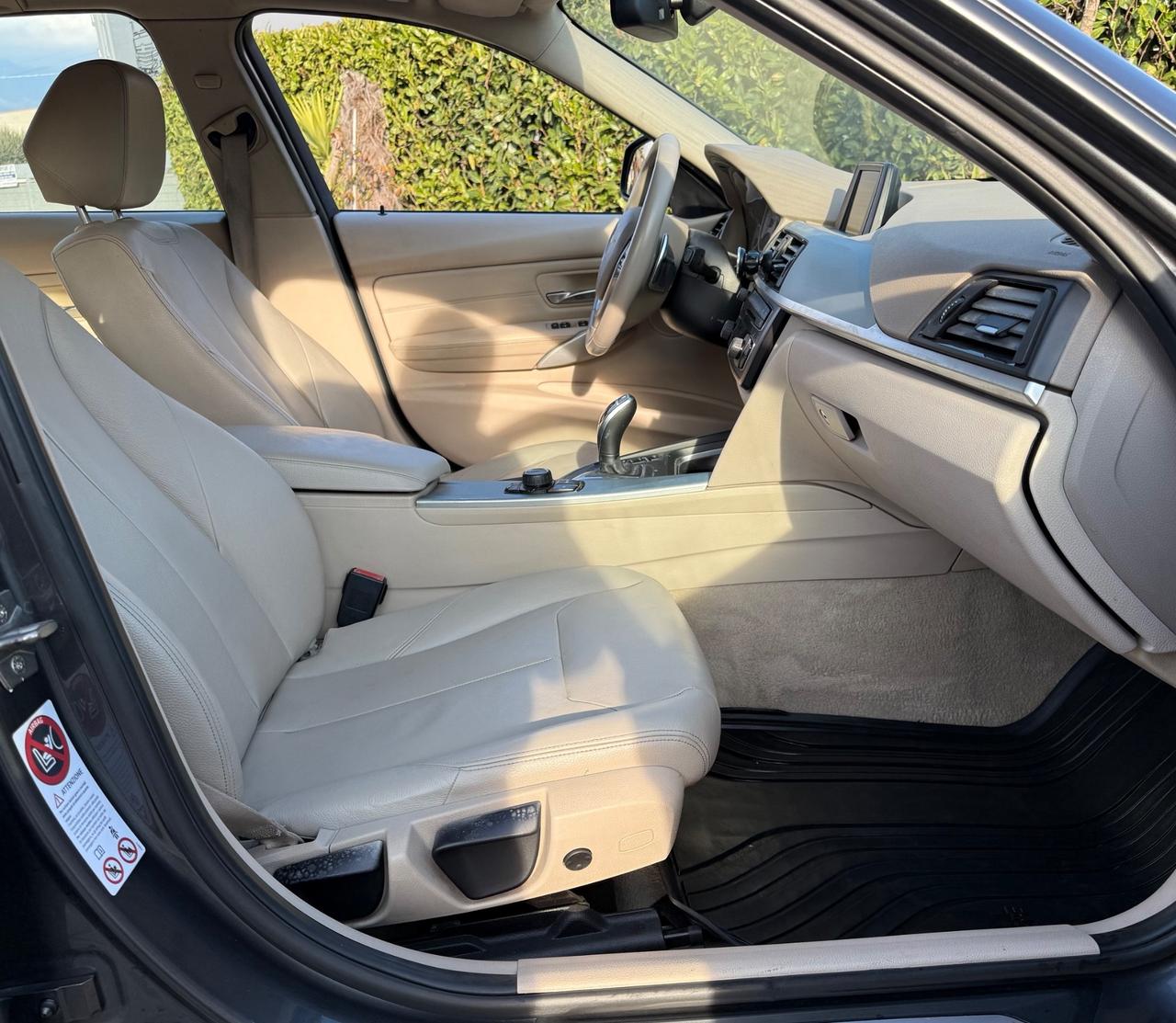 BMW 320d F31 184CV PELLE* XENO*