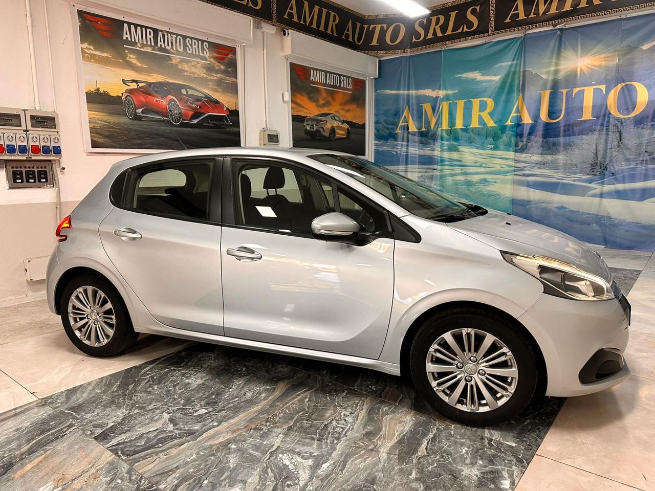 Peugeot 208 PureTech 82 5 porte Allure