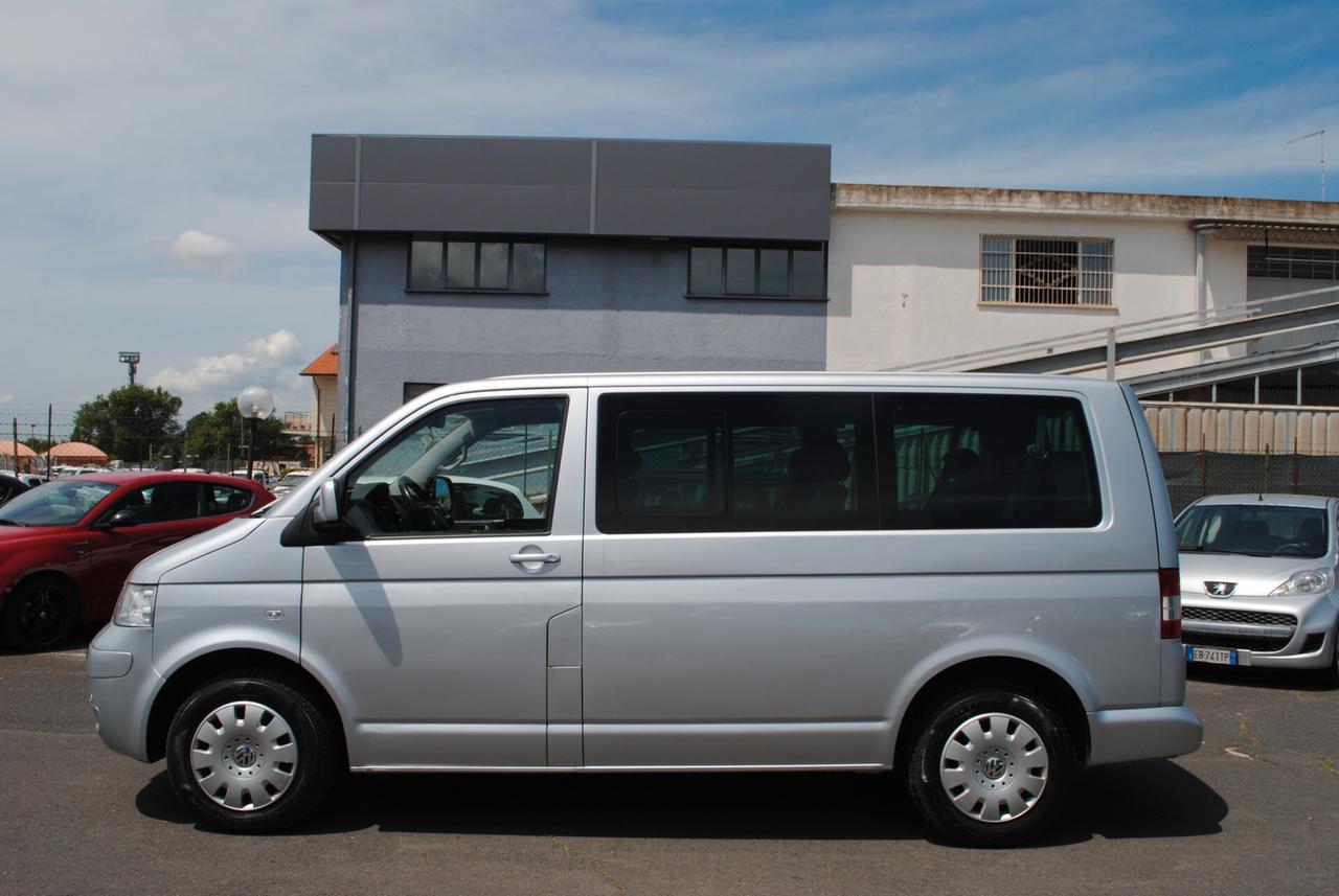 Volkswagen Transporter Caravelle 2.5 TDI/130CV PL 8 POSTI/TAGL. VW