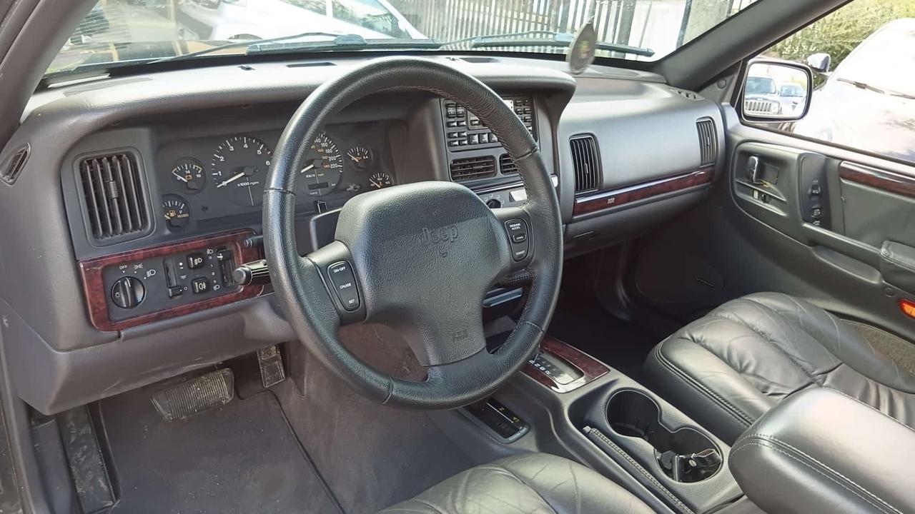 Jeep Grand Cherokee 5.9 4WD V8 PERFETTA