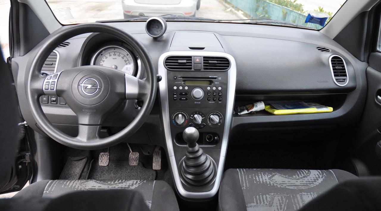 Opel Agila 1.0 12V 65CV NEOPATENTATI