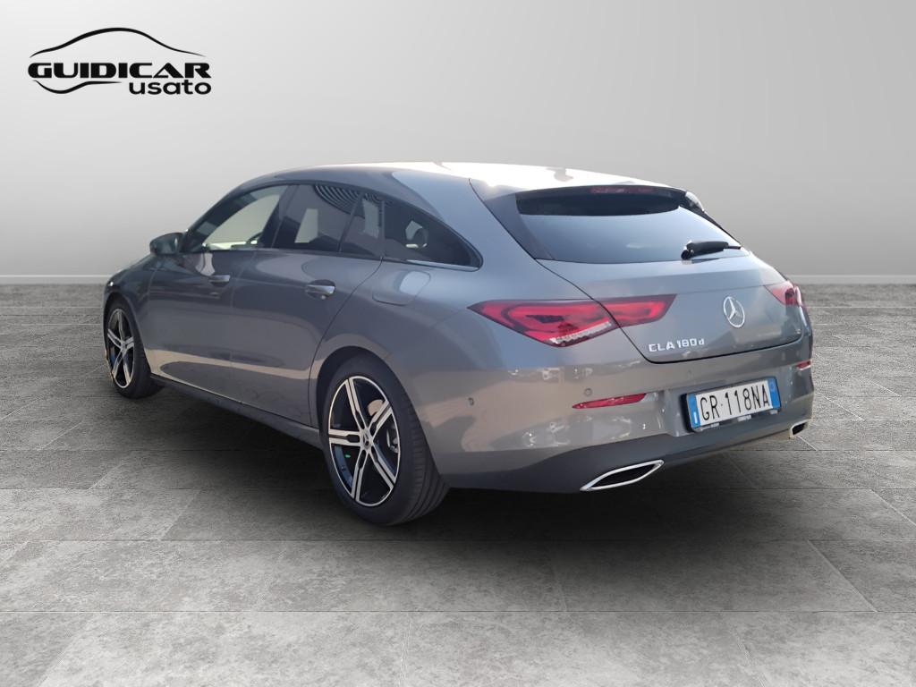 Mercedes-Benz CLA Sh.Brake - X118 - CLA Shooting Brake 180 d Sport auto