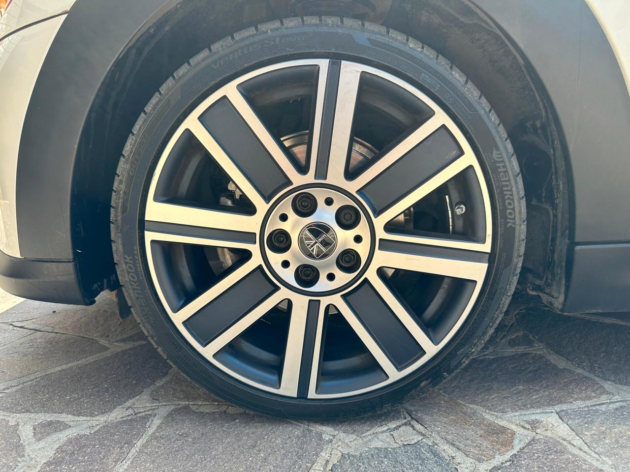Mini 1.5 Cooper Resolute Yours Full Optional