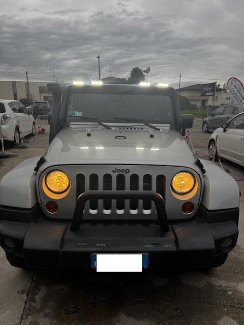 Jeep Wrangler 2.8 CRD Sahara Auto-GANCIO TRAINO
