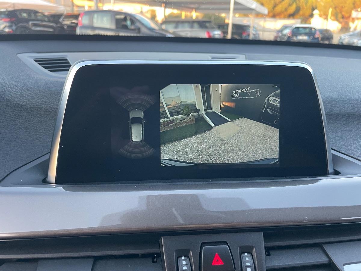 BMW - X1 - sDrive18d xLine