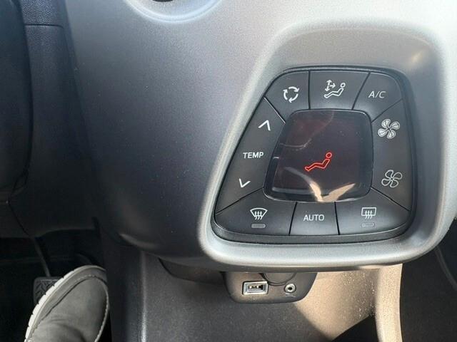 Toyota Aygo 1.0 VVT-i 69 CV 5 porte x-play