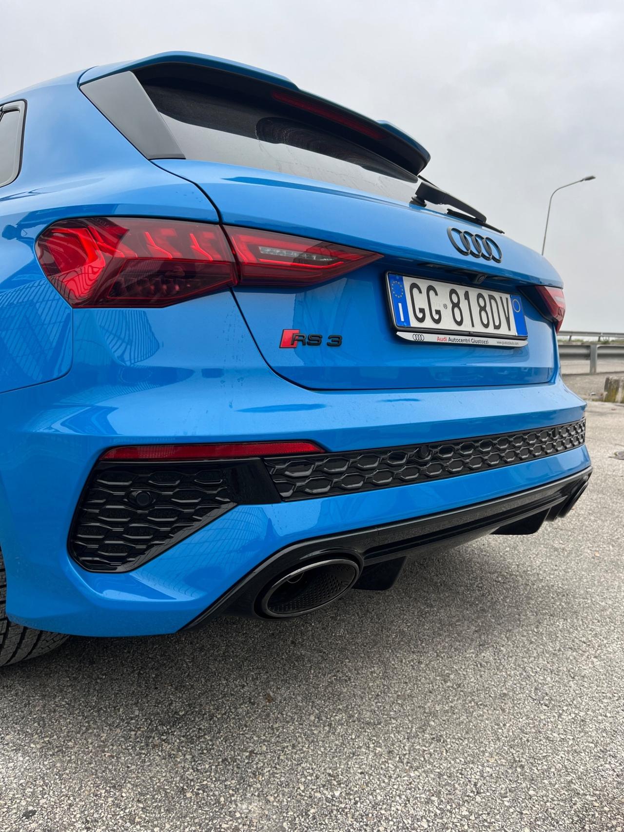 Audi A3 RS 3 SPB TFSI quattro S tronic