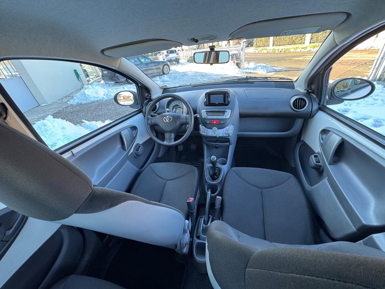 Toyota Aygo 1.0 12V VVT-i 5 porte Now Connect