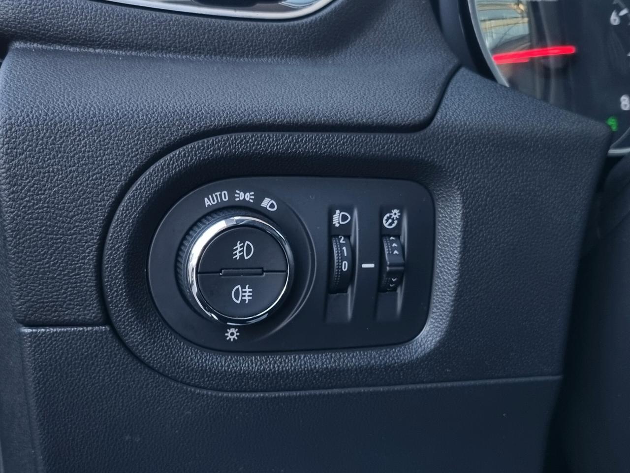 Opel Grandland X 1.5 diesel Ecotec Start&Stop aut. Business Ed.