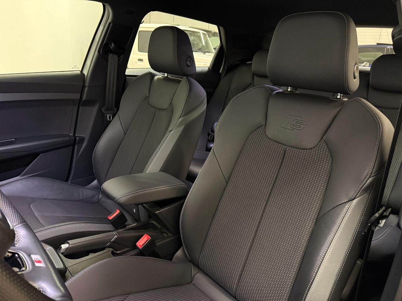 Audi A1 Allstreet 30 Tfsi Identity Contrast 110cv S Tronic