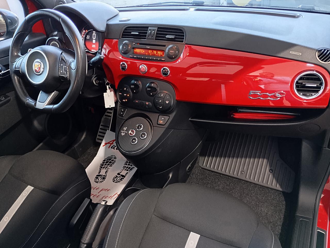 Abarth 500 C 1.4 Turbo T-Jet Custom Aut.