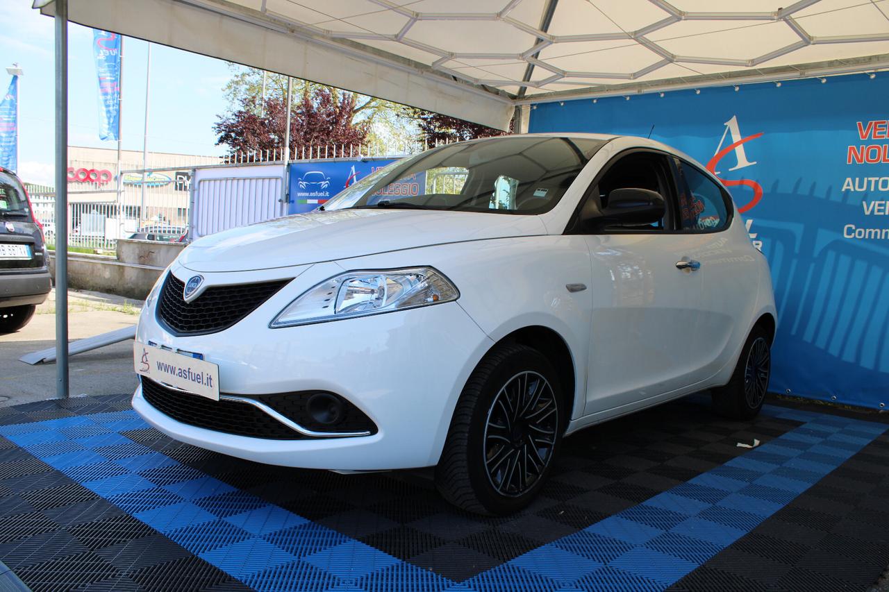 Lancia Ypsilon 1.2 69 CV 5 porte S&S Gold