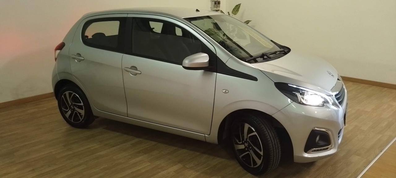 PEUGEOT 108 ALLURE 5 Porte 70 CV NEOPATENTATI