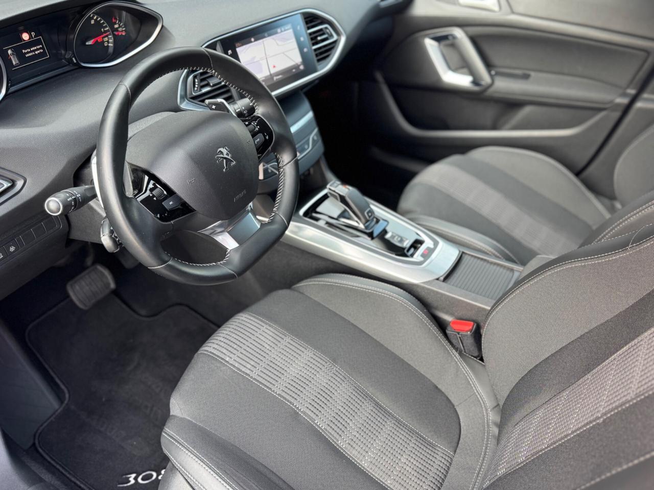 Peugeot 308 BlueHDi 120 S&S EAT8 SW Allure