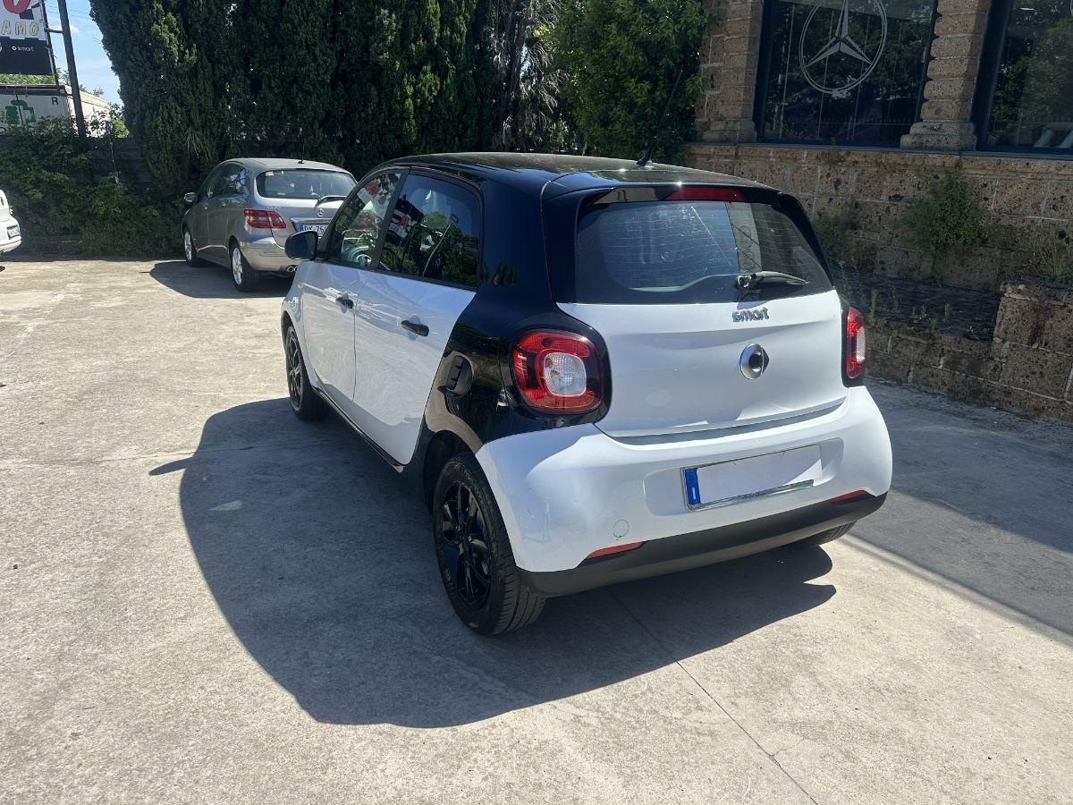 SMART Forfour 60 1.0 Black Passion