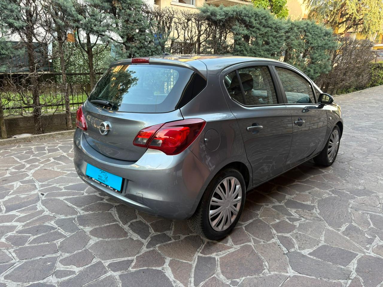 Opel Corsa 1.2 5 porte