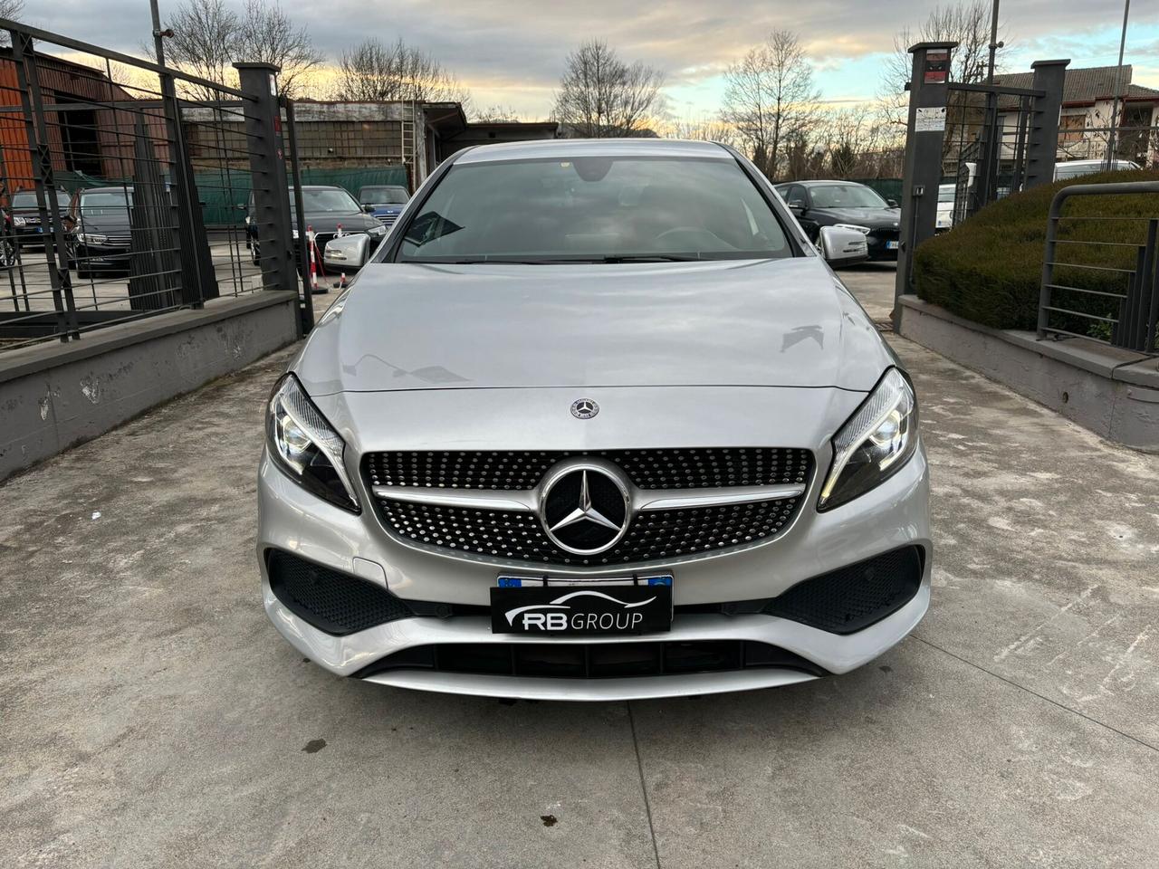 Mercedes-benz A 180 A 180 d Premium AMG