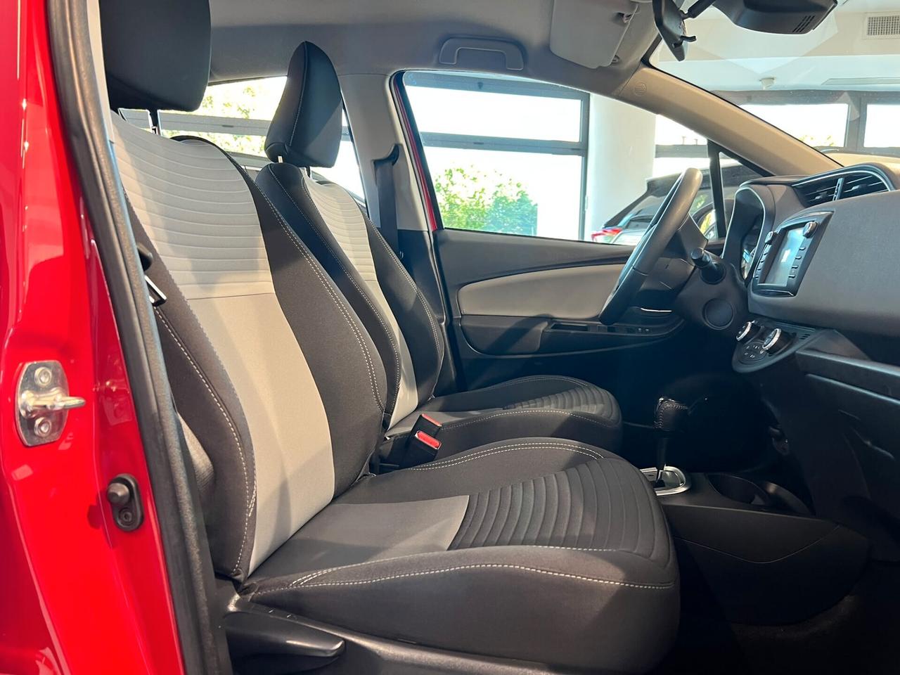 Toyota Yaris ACTIVE