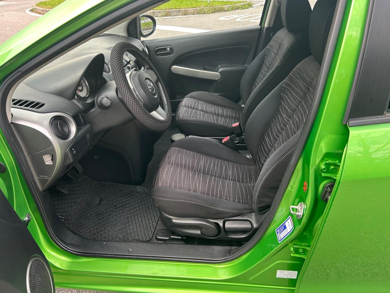 Mazda 2 Mazda2 1.3 16V 86CV 5p. Neo patentati