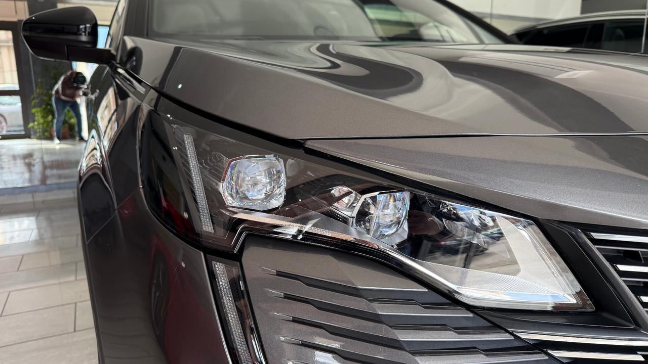 PEUGEOT 3008 GT TETTO APRIBILE