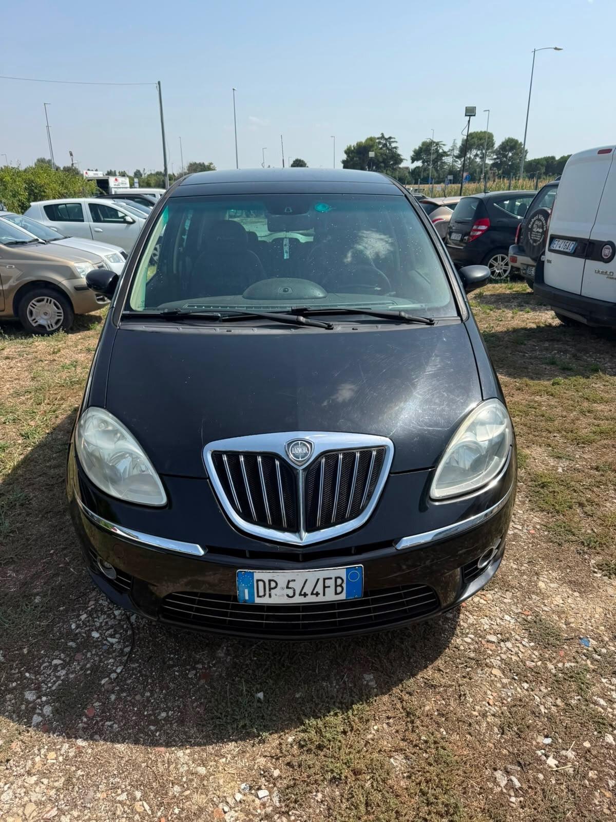Lancia MUSA 1.4 16V Poltrona Frau