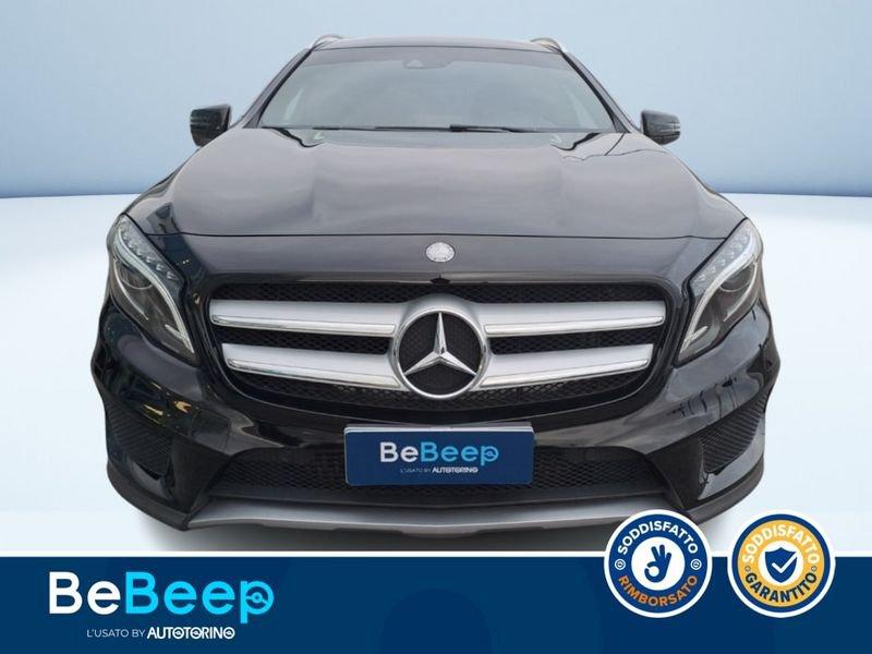 Mercedes-Benz GLA 200 D (CDI) PREMIUM 4MATIC AUTO