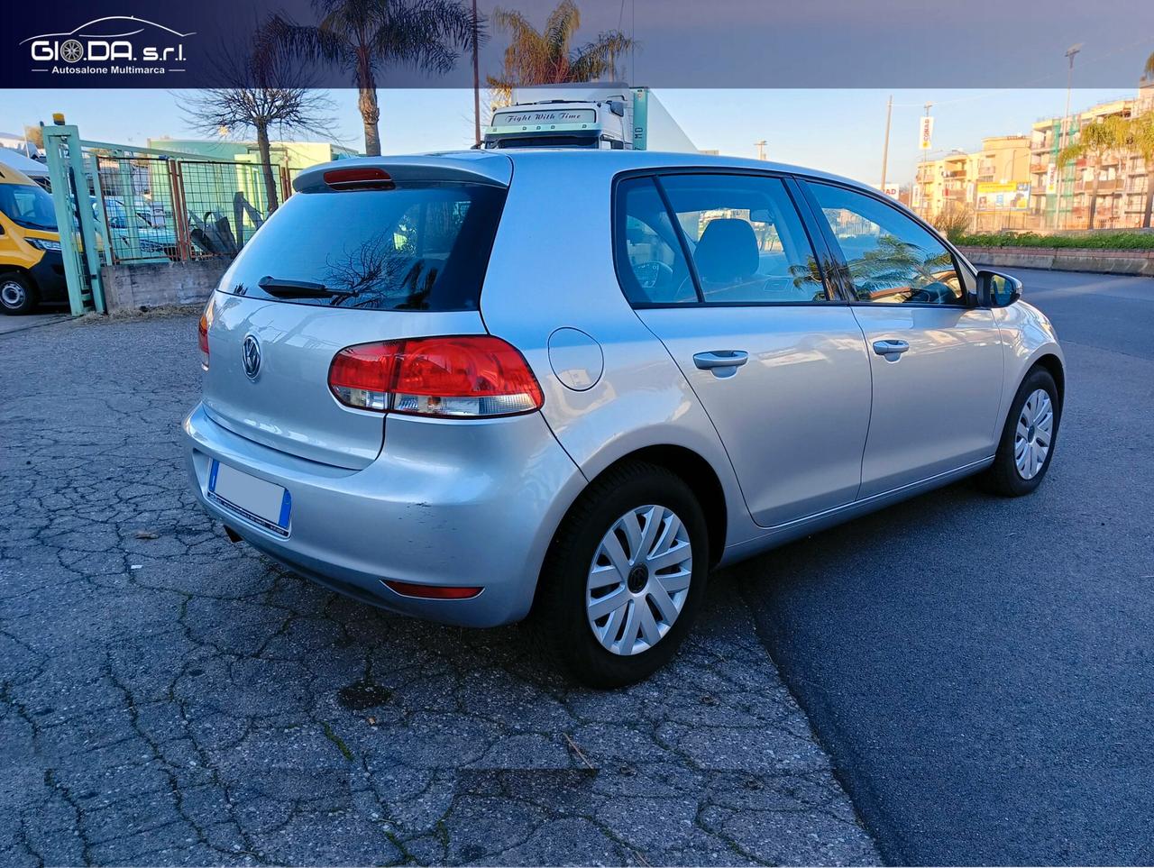 Volkswagen Golf 1.6 TDI 5p.
