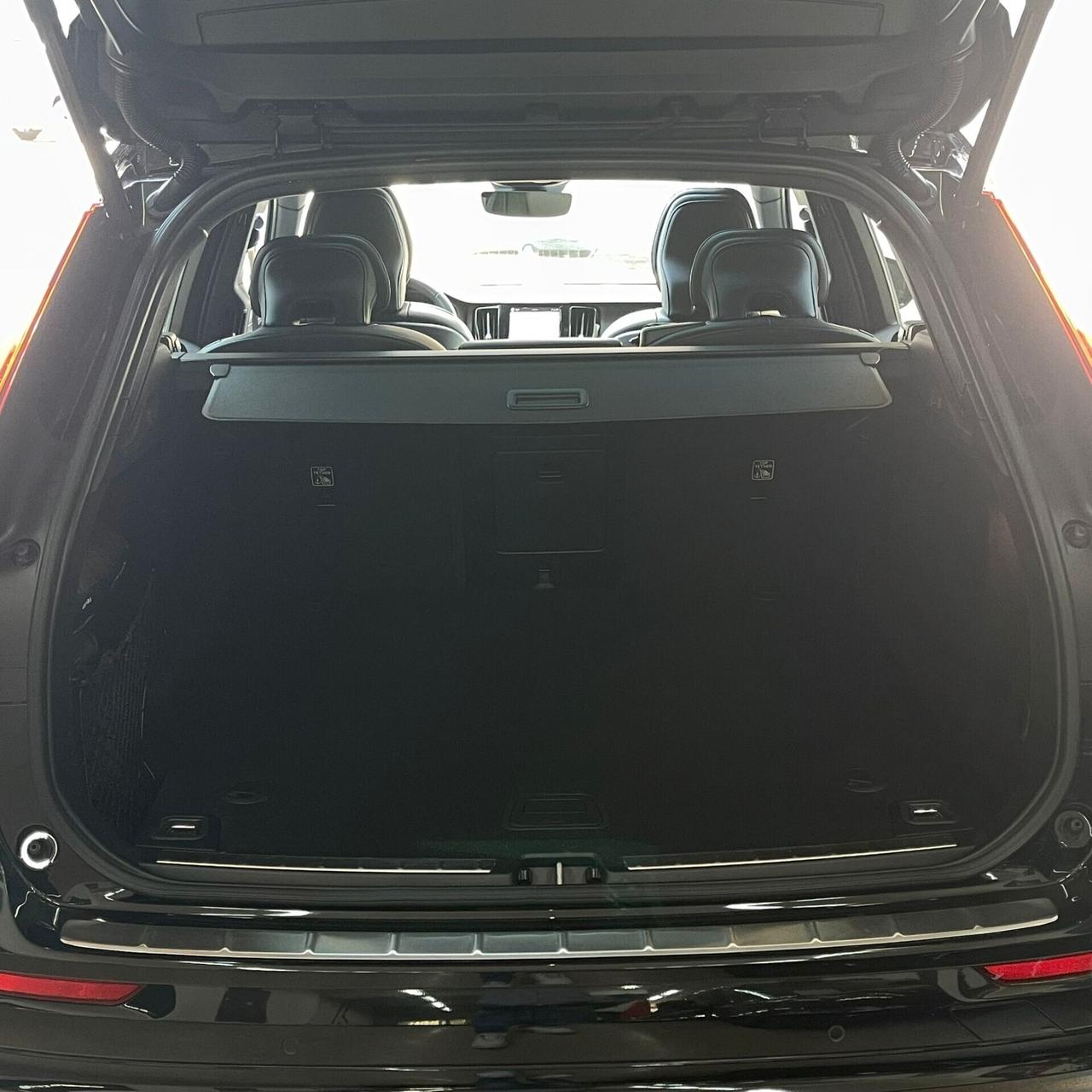 Volvo XC60 B4 AWD Plus Dark N1 Autocarro