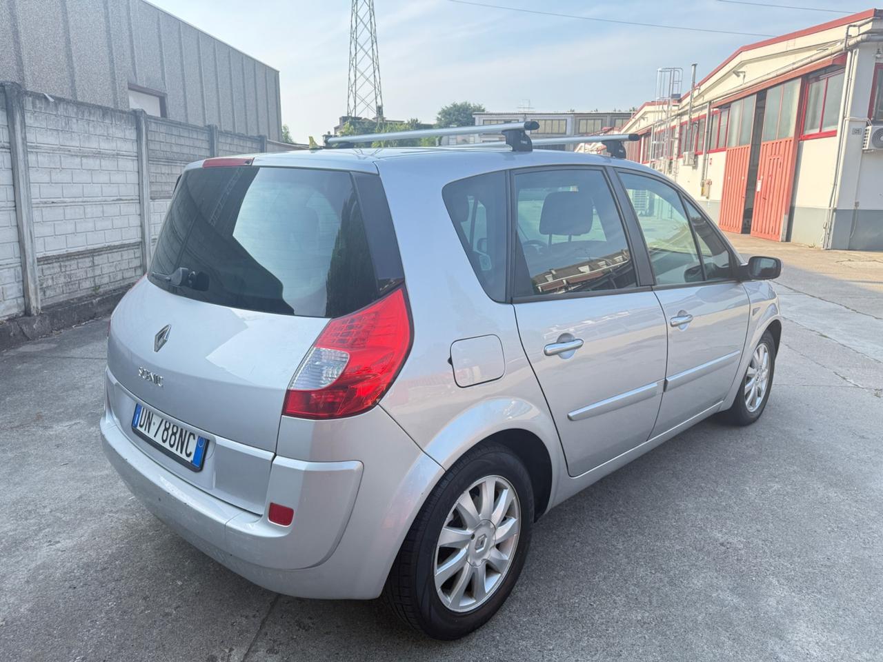 Renault Scenic Scénic 1.9 dCi/130CV Serie Speciale PlayStation Portable