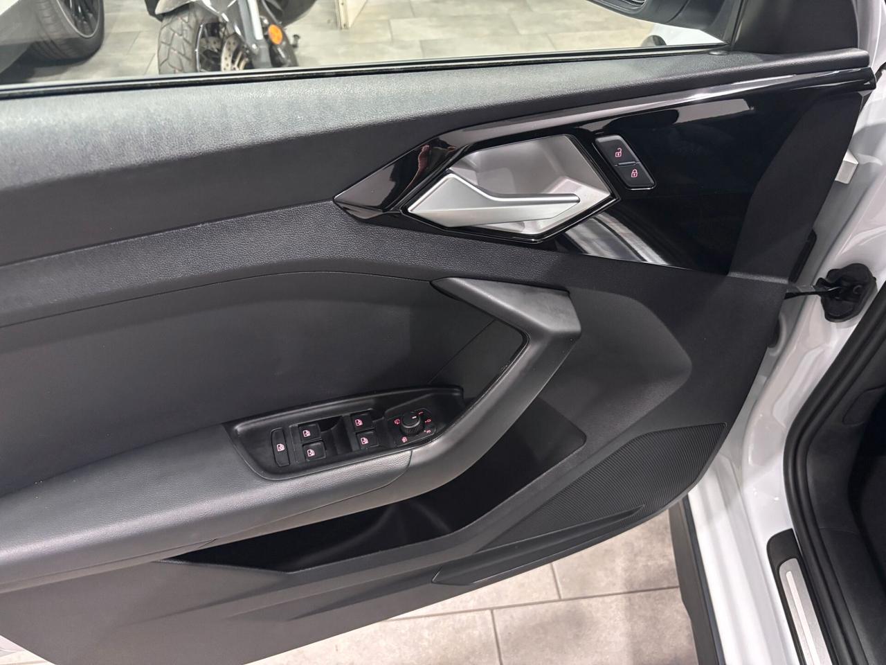 AUDI A1 CITYCARVER 30TFSI S-TRONIC