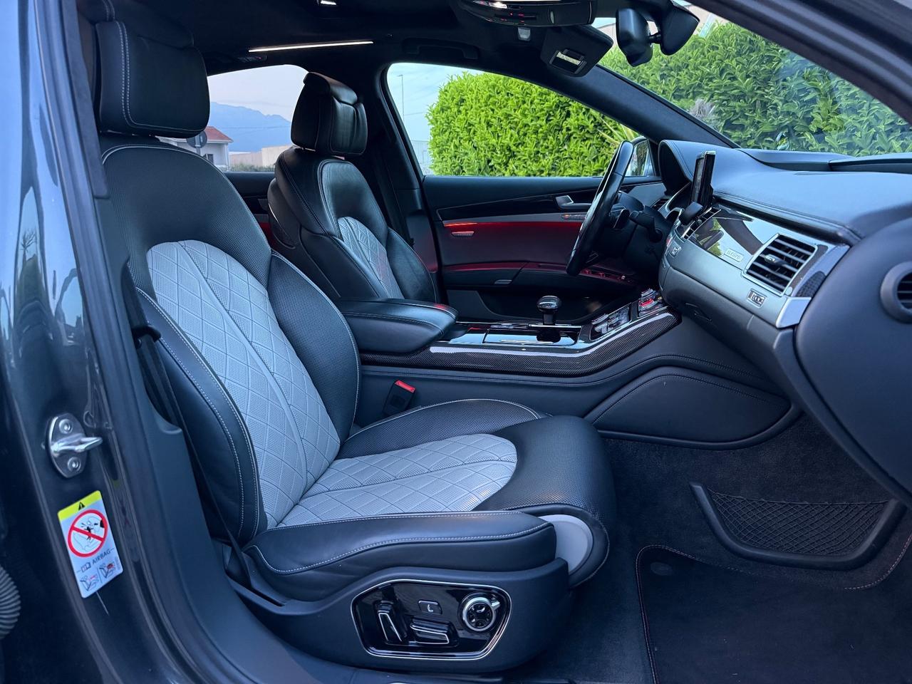 Audi S8 4.0 V8T BITURBO - FULL OPT - TAGLIANDATA -