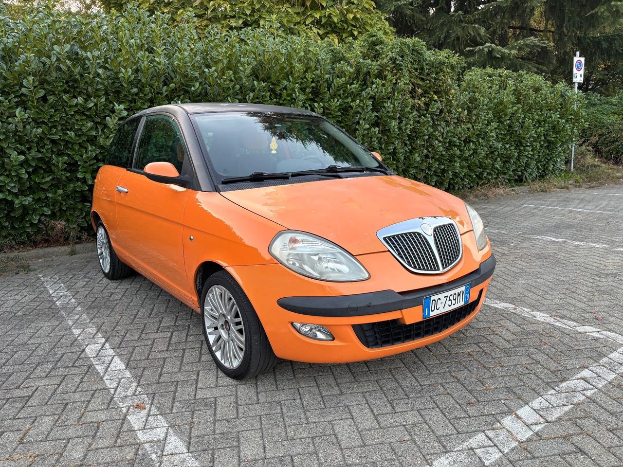 Lancia Ypsilon 1.3 Multijet 16V Momo Design