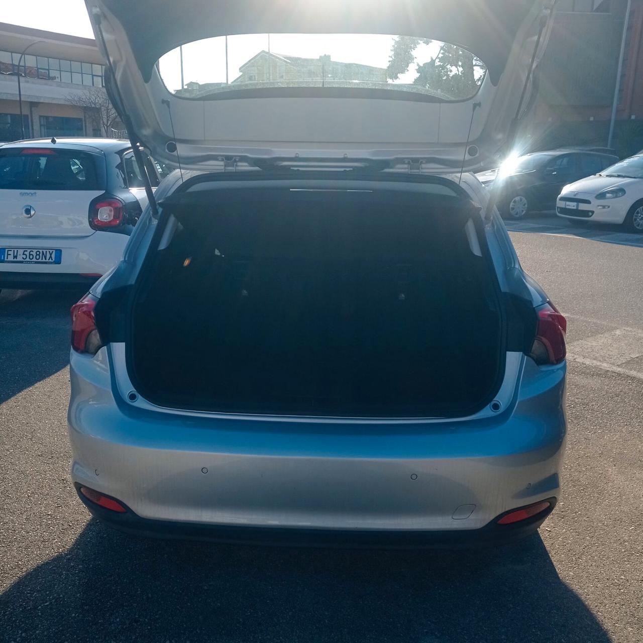 Fiat Tipo 1.3 Mjt S&S 5 porte Easy