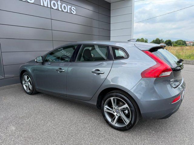 VOLVO V40 D2 2.0 120cv Geartronic Momentum DISTRIB. OK-BOLLO
