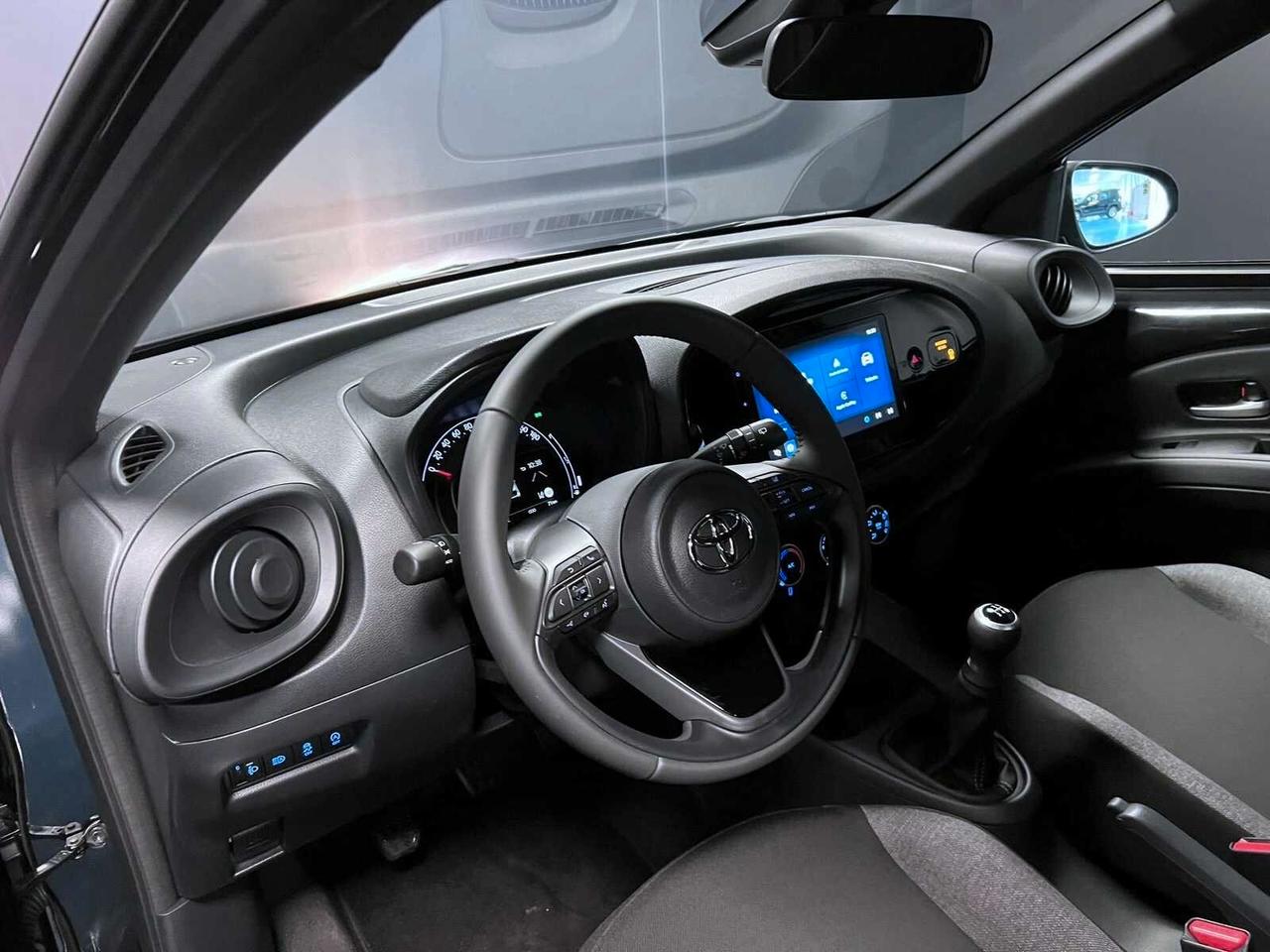 TOYOTA AYGO X 1.0 VVT-I 72 CV ACTIVE KM0