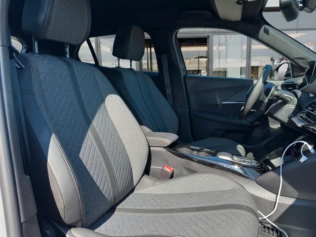Peugeot 2008 1.2 hybrid Allure 136cv AUTOMATICA E TELECAM 360