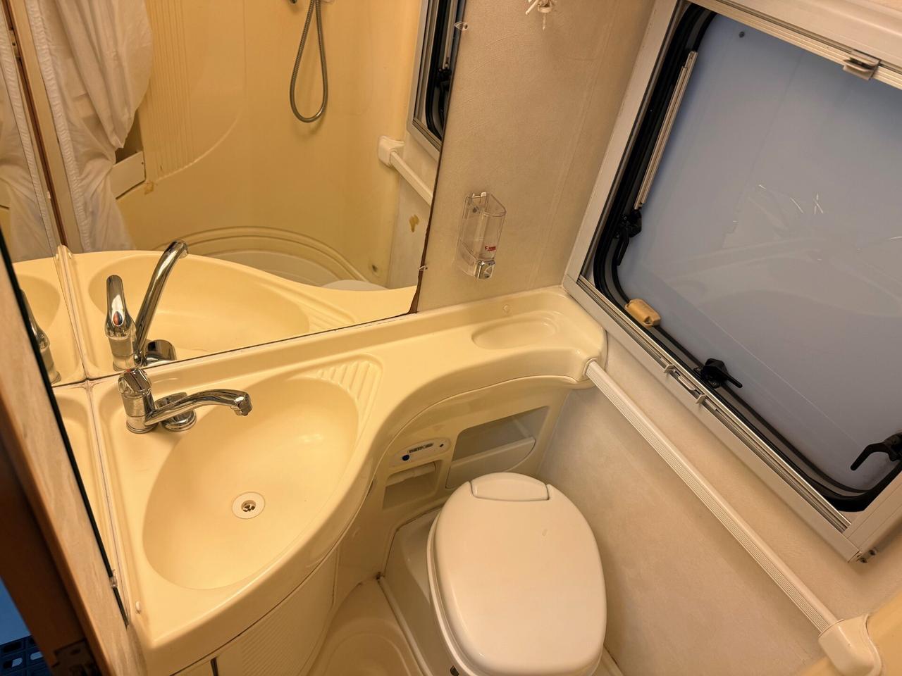 CAMPER MCLOUIS GLEN 560