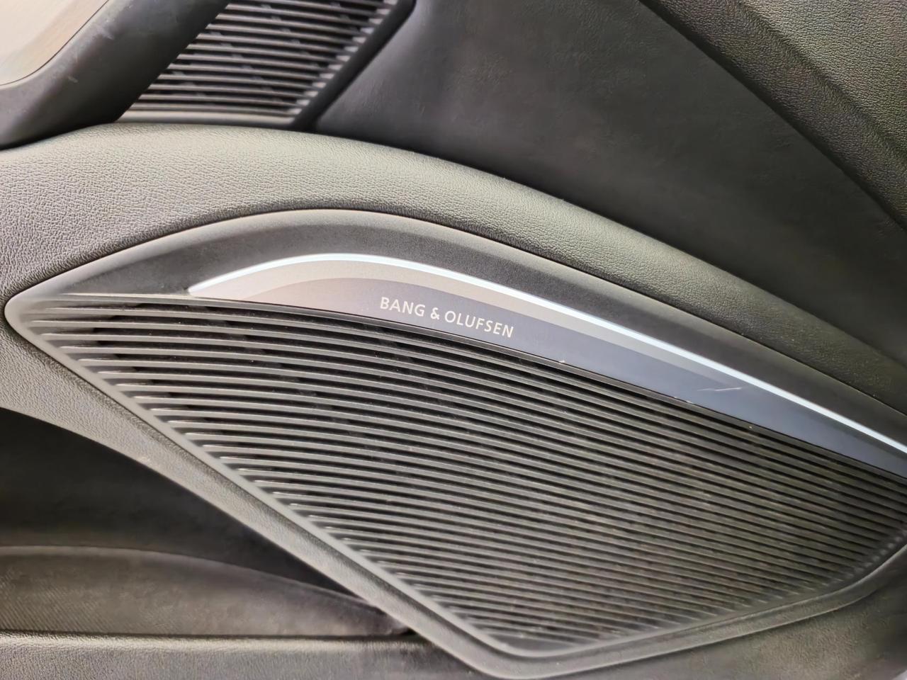 Audi TTS Coupe 2.0 tfsi quattro s-tronic - B&O - Sens. Park. - Lim.