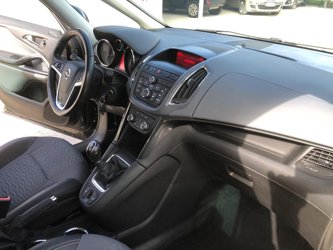 OPEL ZAFIRA TOURER - 7 POSTI - METANO