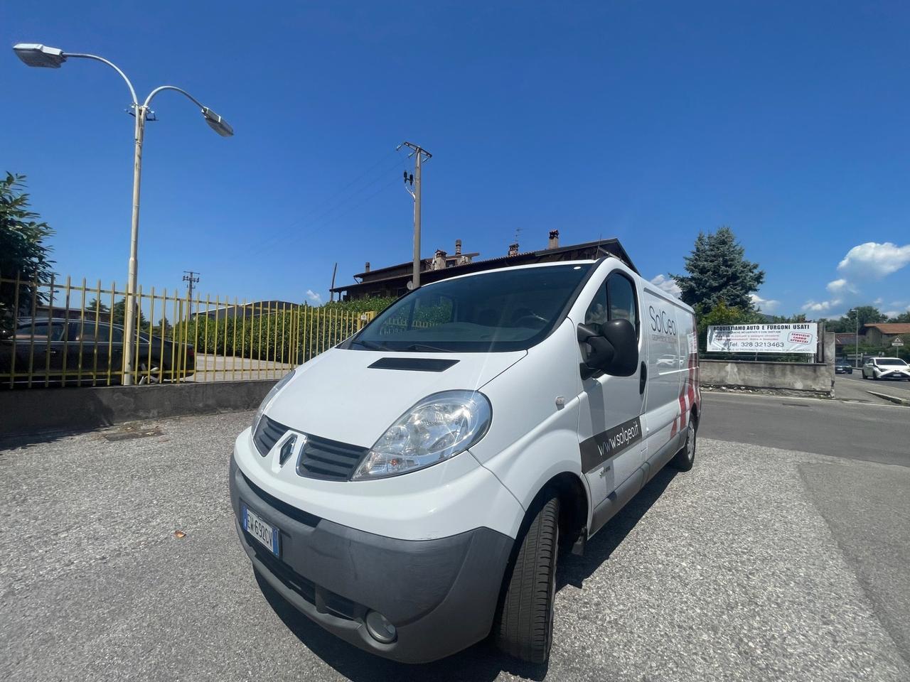 Renault Trafic 2.0 diesel, anno 2014, 220.000 km! Unico proprietario