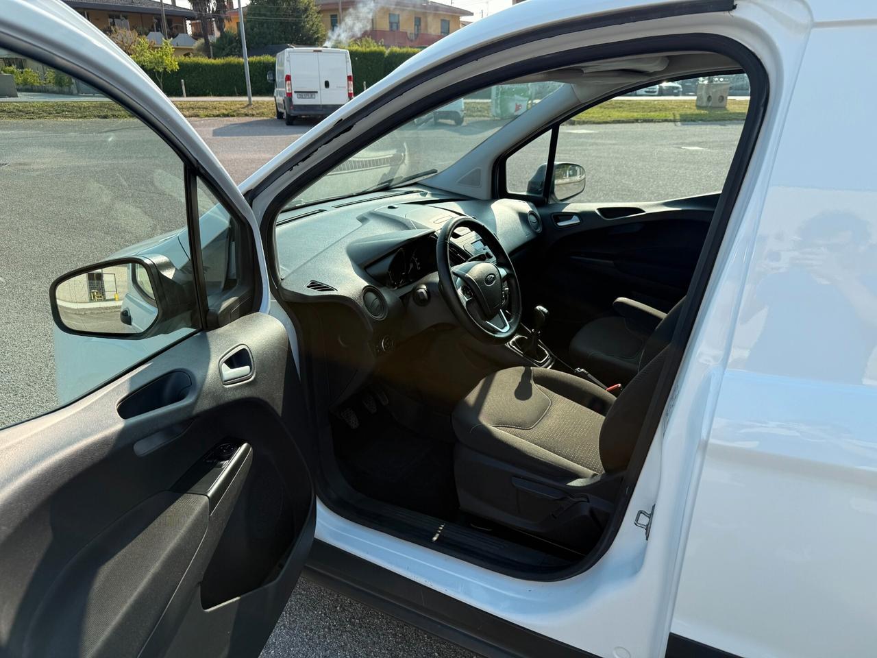 Ford Transit Courier Transit Courier 1.5 TDCi 75CV Van Trend