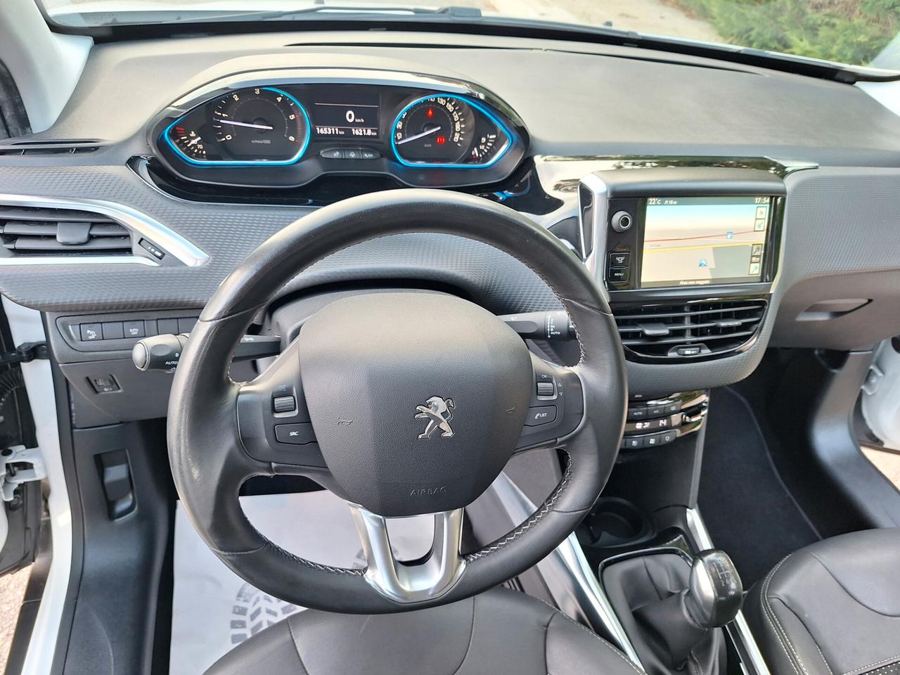 Peugeot 2008 1.6 e-HDi 92 CV "Allure" NAVI