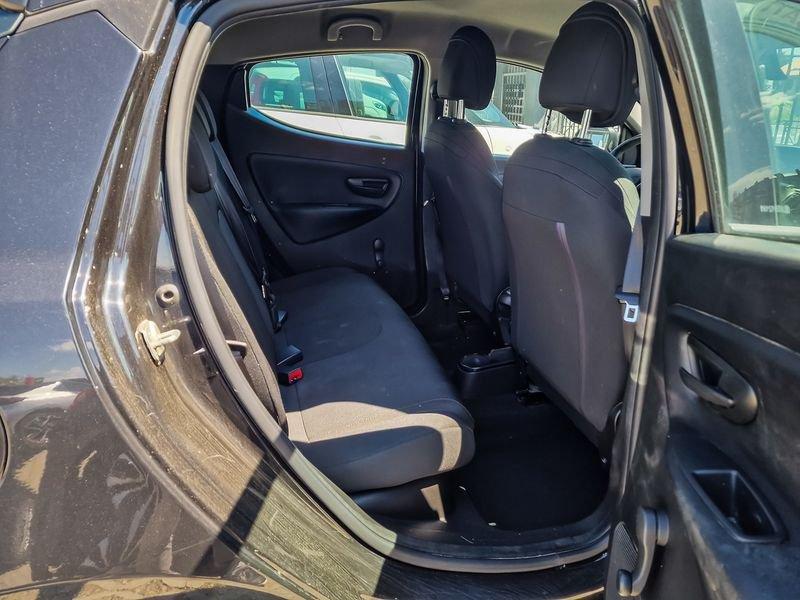 Lancia Ypsilon III 2015 5 Porte 1.2 Ecochic 69cv Silver