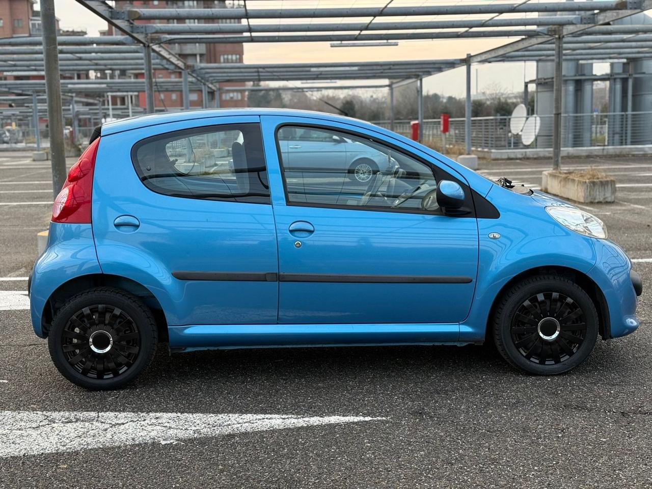 Peugeot 107 1.0 68CV 5p. Desir